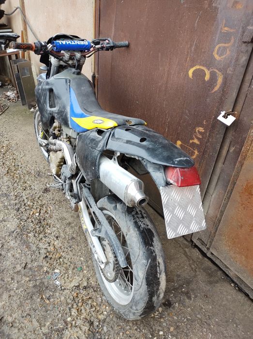 Husqvarna TE 610e supermoto