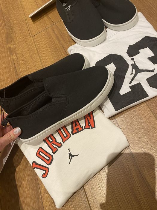 Детски бели тениски air jordan и гуменки кецове за салон