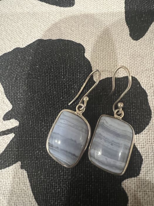 Гердани в различни цветове от камънии,