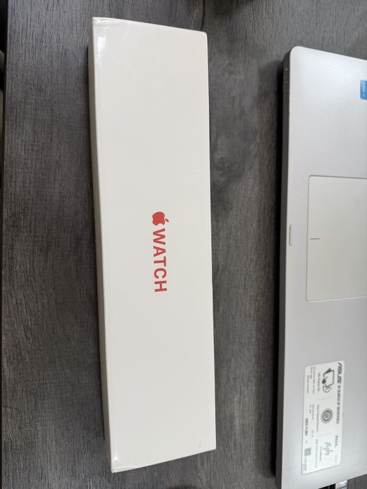 Apple watch series 6 40 мм неразопакован