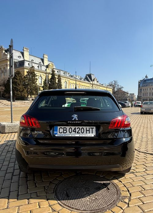 Peugeot 308 Черен цвят
