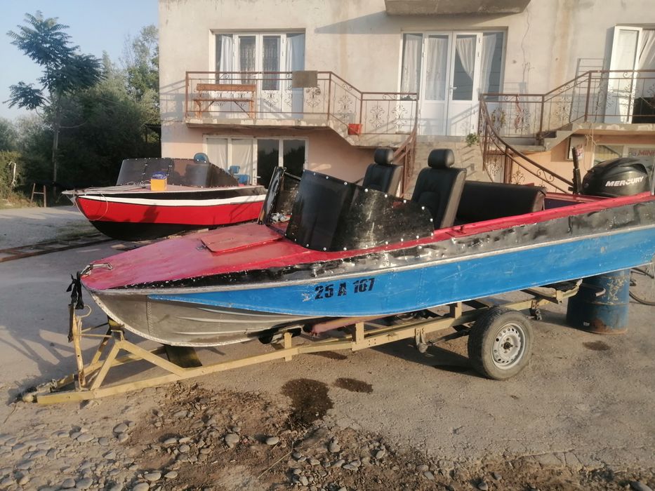 Kater motorli sotiladi