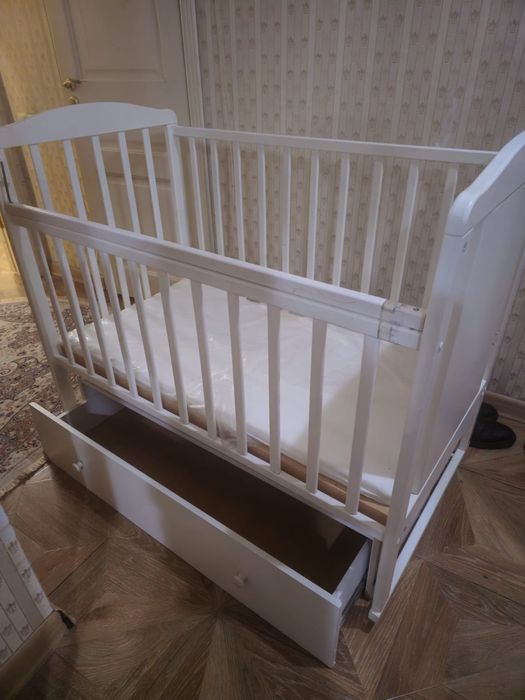 Продоется кровать