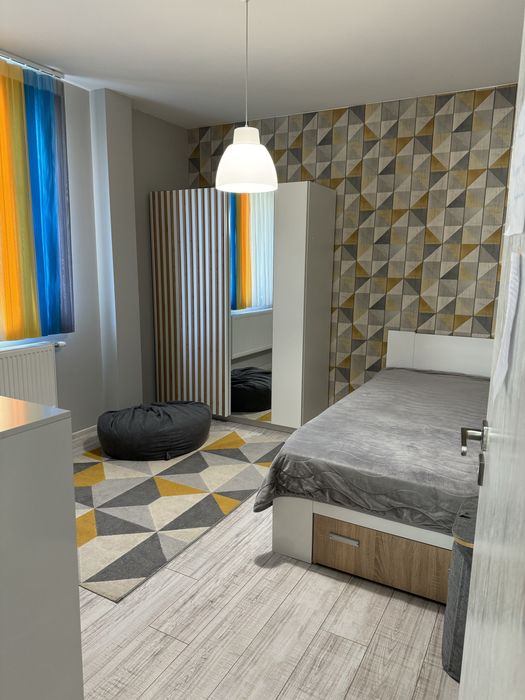 Продава се Тристаен апартамент в Перник, Изток - 97 кв.м за 1908 €/кв.м - Снимка #3