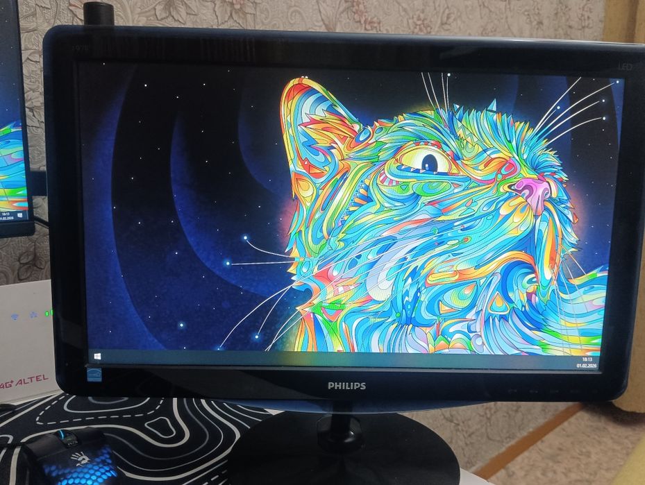 Монитор 18.5" Philips (LED, широкоформатный)