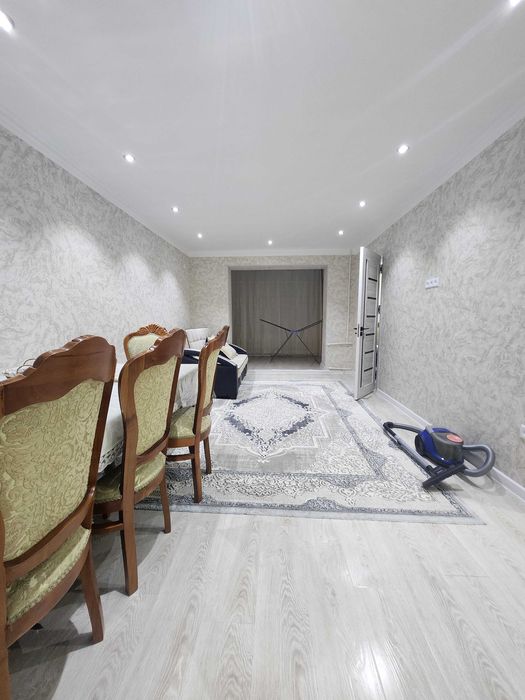 Сдаю 2-ух комнатную квартиру посуточно (СВОЯ)