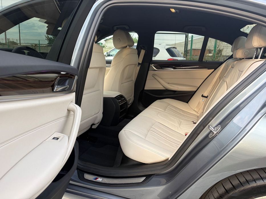 BMW Seria 5 530e M Plug-In Hybrid / GARANTIE 2 ANI / LED / Bord Digital / Head-Up