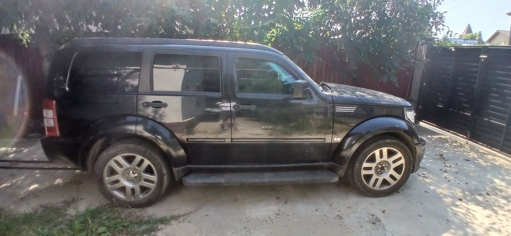 Dodge nitro 4x4 SUV
