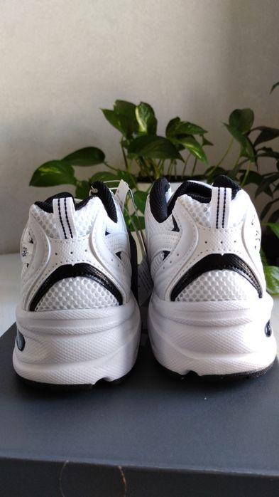 Оригинальные кроссовки New balance 530