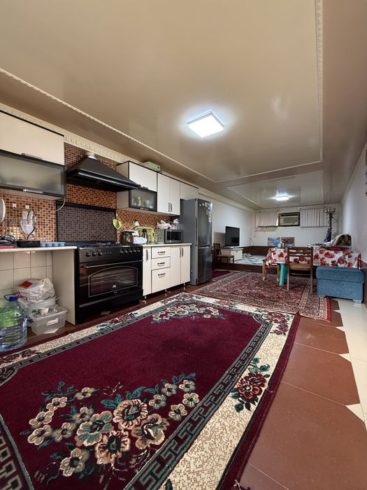 11 сотокли 12 хона ховли сотилади! Сергили тумани, Навруз кўча