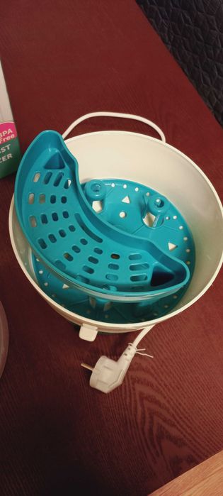 Sterilizator U-GROW pentru 6 biberoane