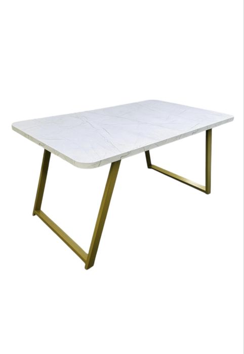 Стол, стулья для кухни и гостинной б/у