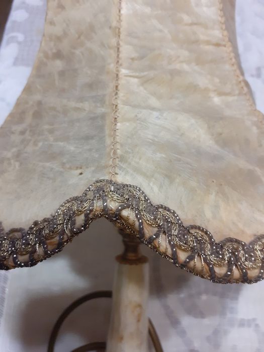 Кристална  лампа в стил  барокНастолна лампа ,барок бронз и кожа