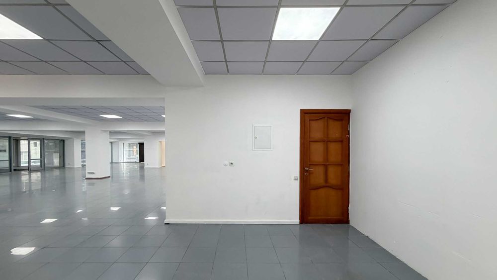 Продаётся коммерческое здание — 911 м²