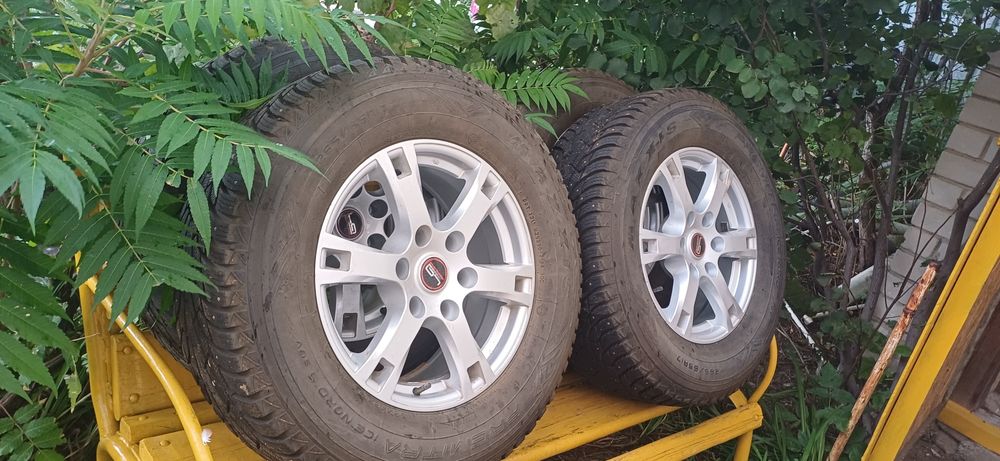 Продам колёса  на джип