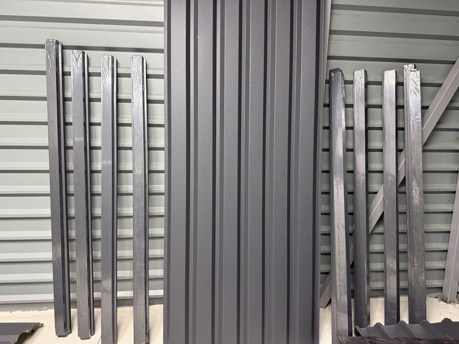 Tablă Cutată Gri Antracit RAL 7024 Fresco 0.4mm 3m lungime