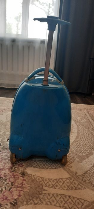 Детский чемодан...