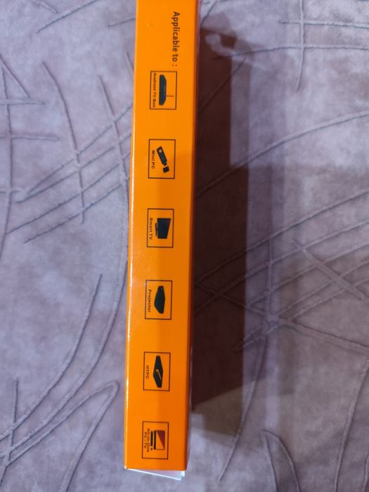 Дистанционно с гласов контрол и жироскоп