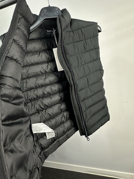 MANGO дамски къс  елек / грейка в черно