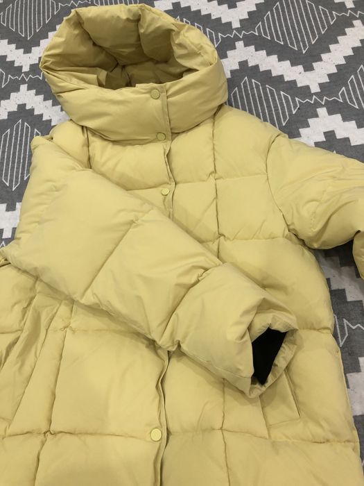 Куртка пуховик отличного качества.