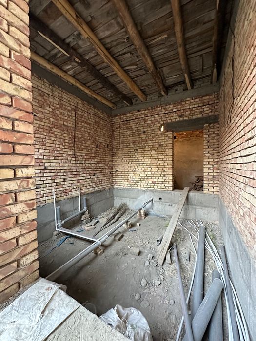 Aziz Tepada yangi uy