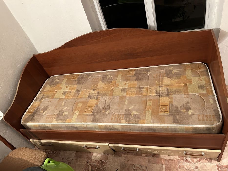 Продам кровать