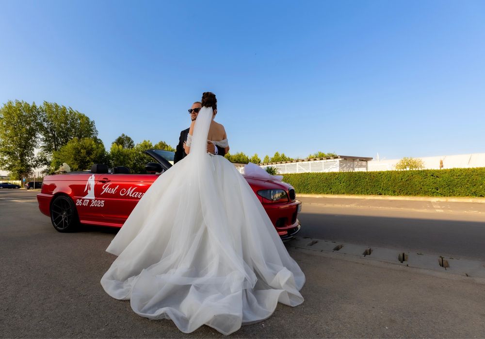Vand rochie de mireasa