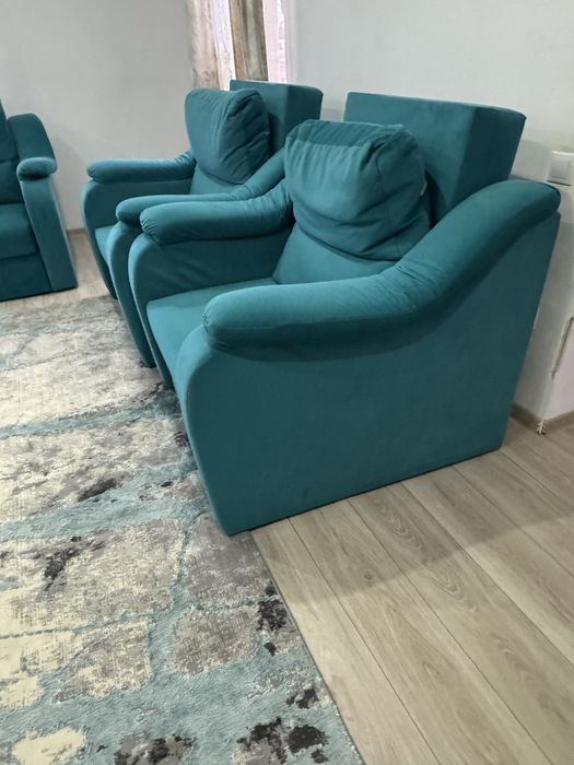 Vand canapea si fotolii toate extensibile