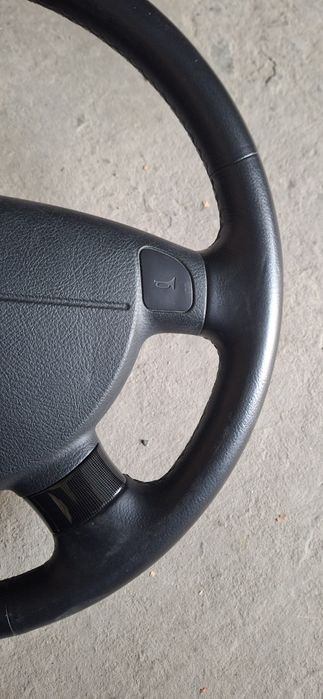 Продам рул от жентры.состояние отличное на фото видно кожанная
Оригина