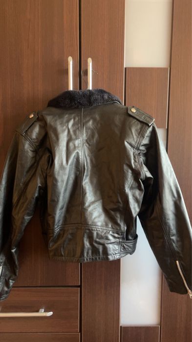 Jacketa de piele