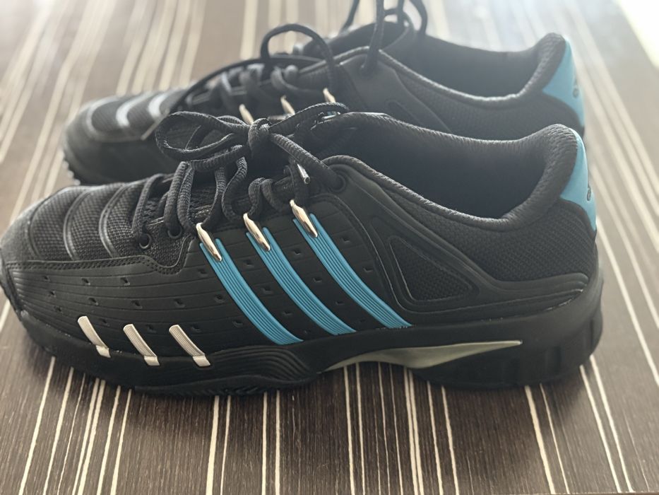 Маратонки adidas