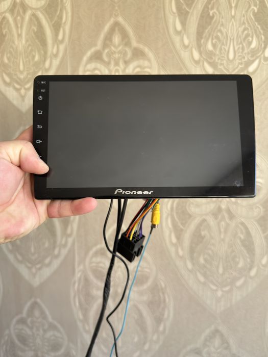 Pioner monitor ekran