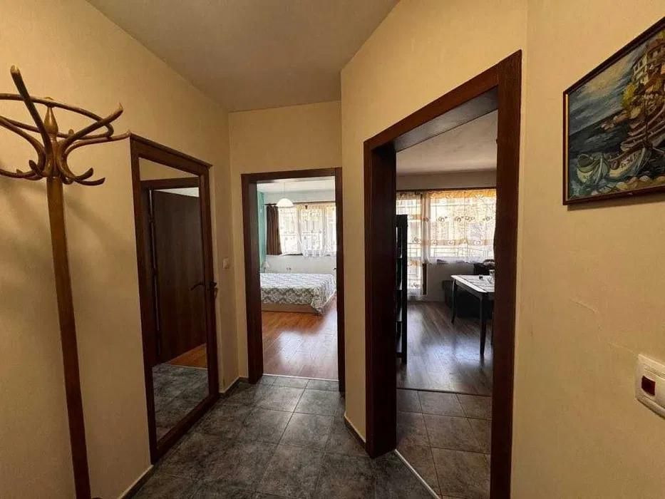 Двустаен апартамент, под наем, Окръжна болница