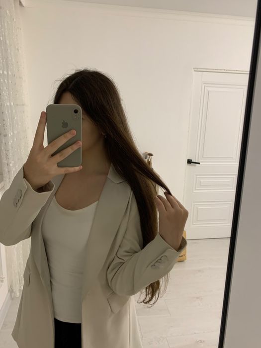 Молочный жакет H&M