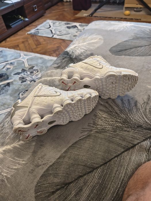 Adidași Nike  purtați o singura data numărul 37.5