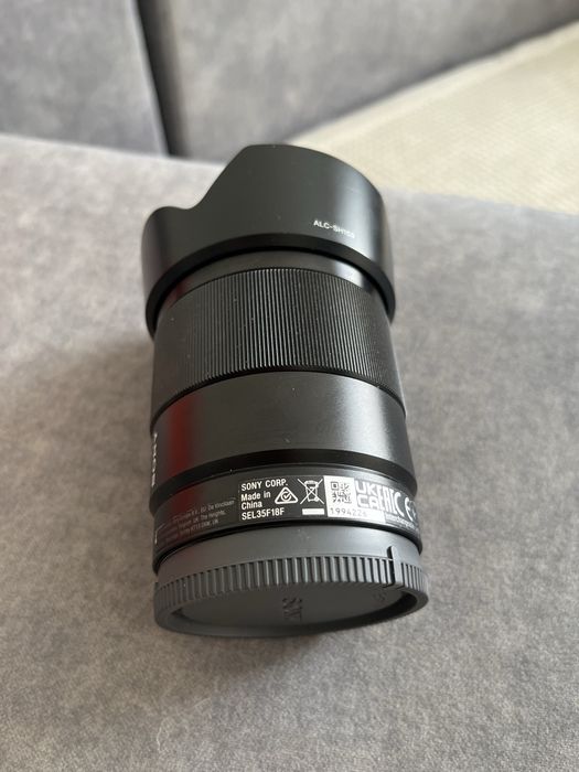 Sony FE 35mm f/1.8 Full Frame