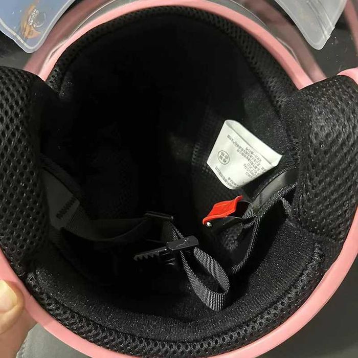 Детска каска три цвята без брада