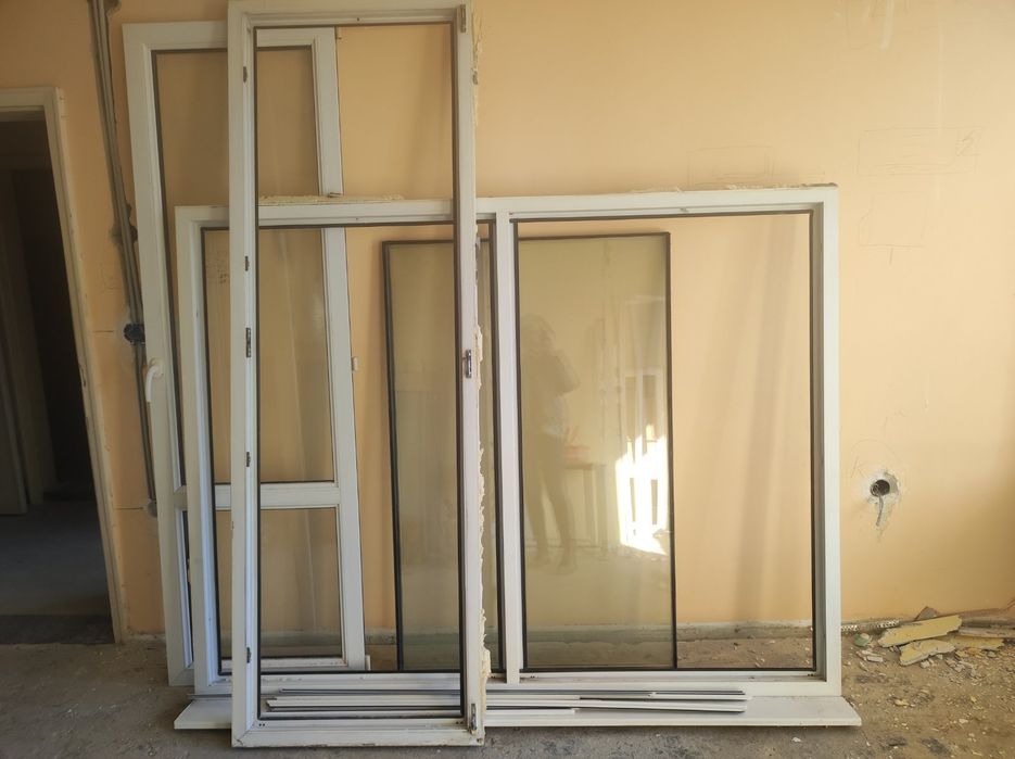 ПВЦ дограма -вратопрозорец 3 бр.