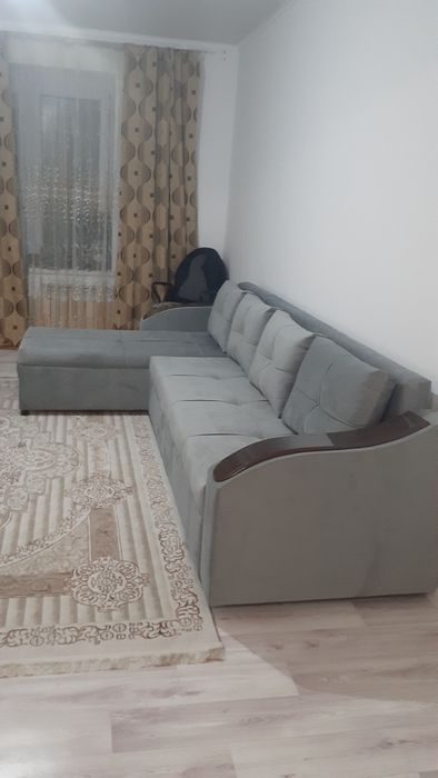 Продам угловой диван в отличном состоянии