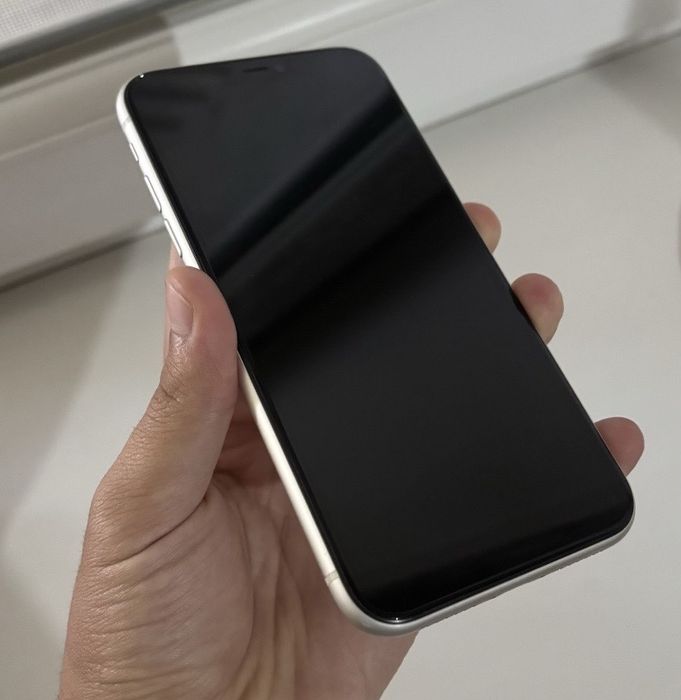 Продам айфон 11 apple iphone