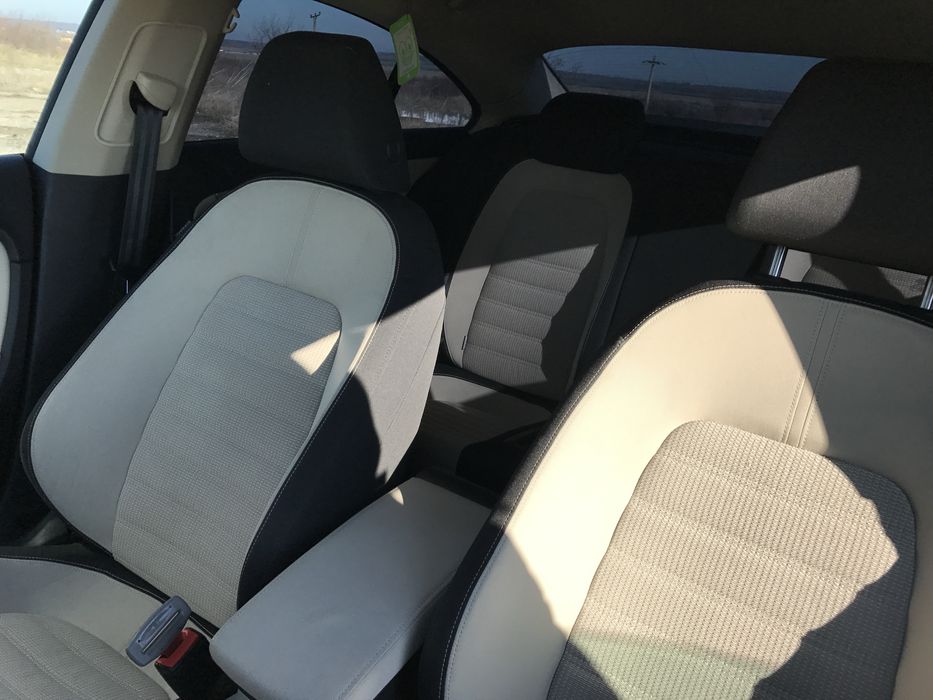 Volkswagen PASSAT CC 2011