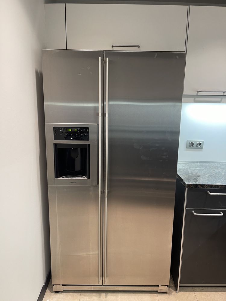 Холодильник Gaggenau с ледогенератором,side-by-side: 500 000 тг ...