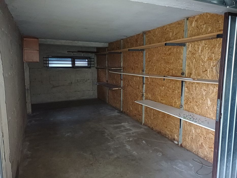 Inchiriez parcare subterana str. Abrudului