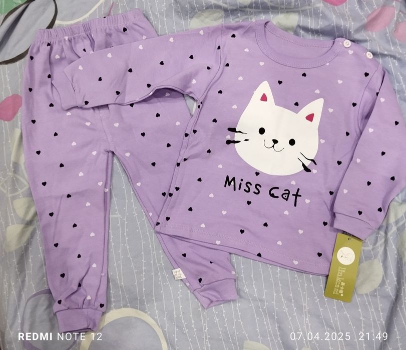 Продам новый костюмчик на девочку