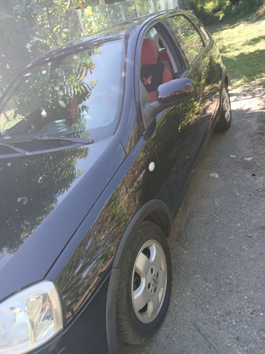 Vând Opel corsa 1.3