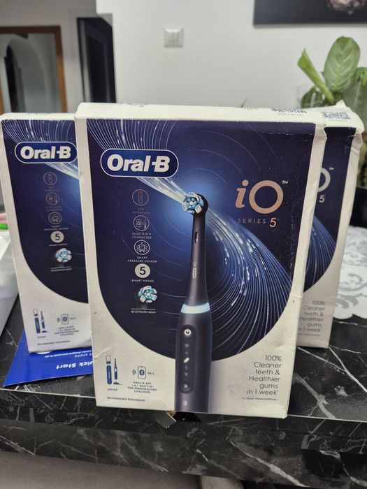 Oral B i0 seria 5