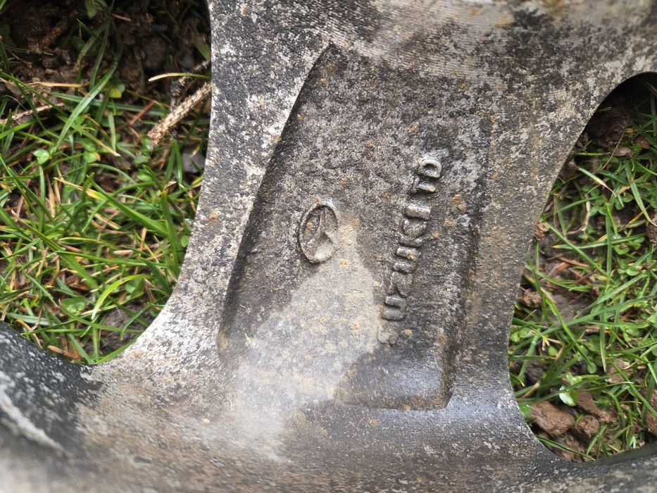 Джанти с гуми SUZUKI