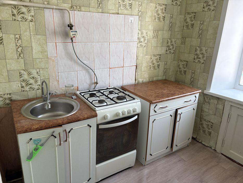 Продается 1 ком Герцена 22