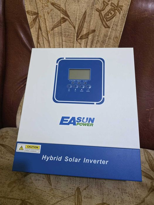 Invertor Easun ISOLAR 4KW-SMG II-24V-WIFI Nou