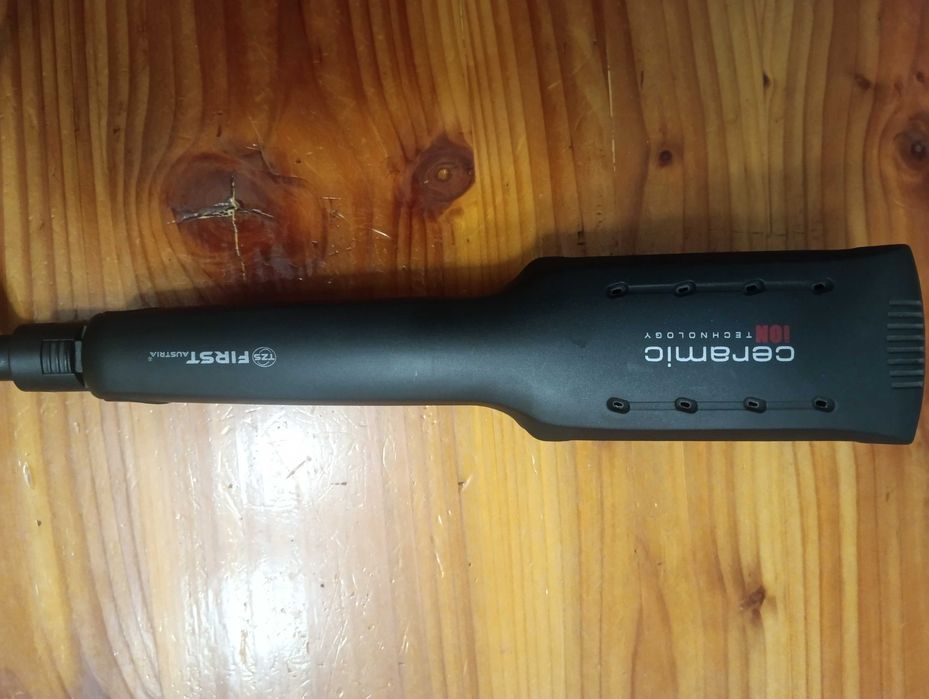 Преса за изправяне на коса керамична